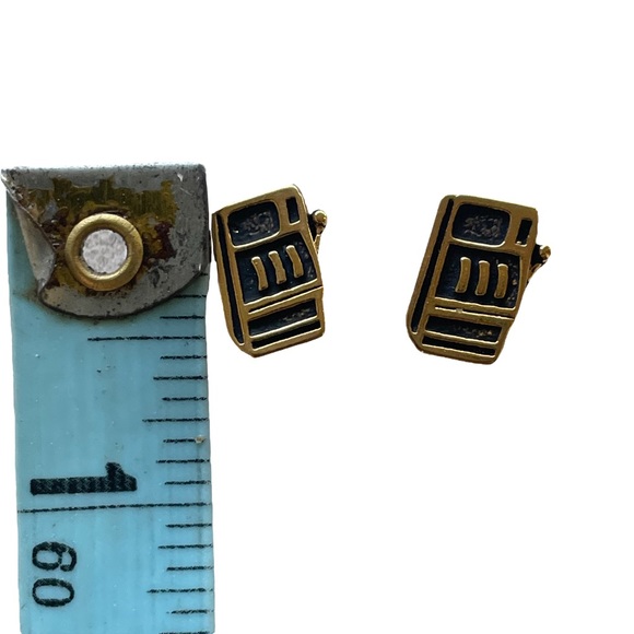 Vintage s l o t  m a c h I n e post earrings - Picture 3 of 5